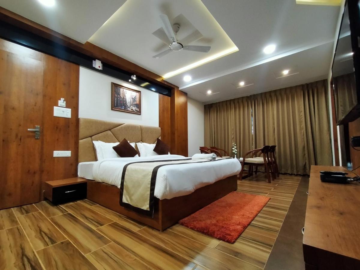 Hotel Royal City Shiliguri Exterior foto
