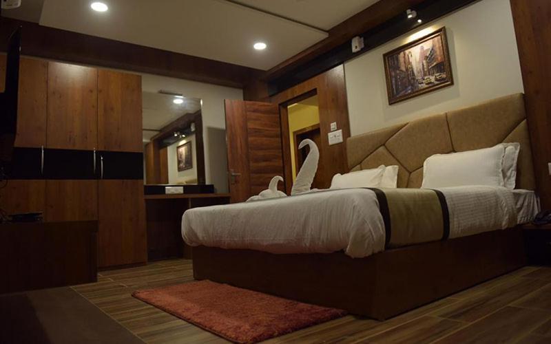 Hotel Royal City Shiliguri Exterior foto