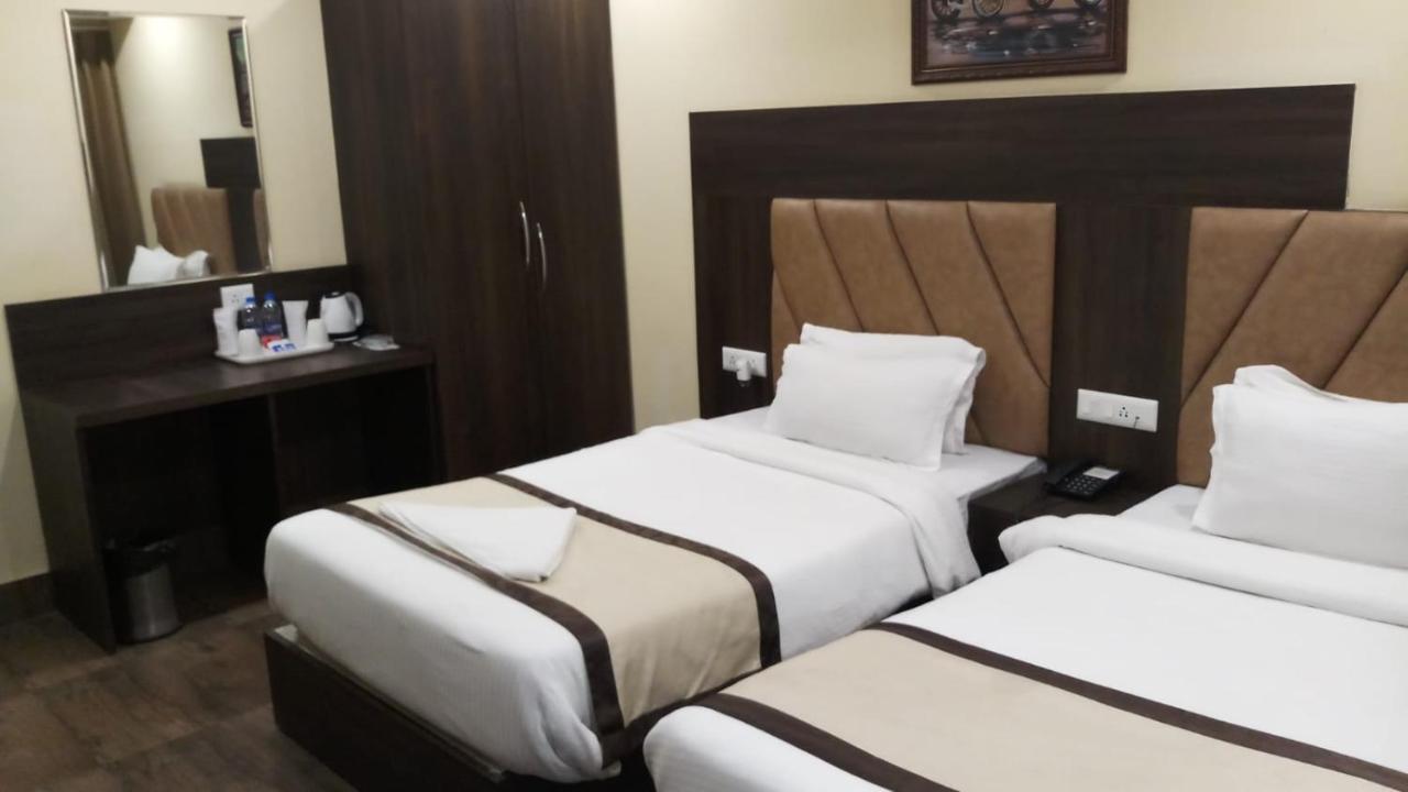 Hotel Royal City Shiliguri Exterior foto