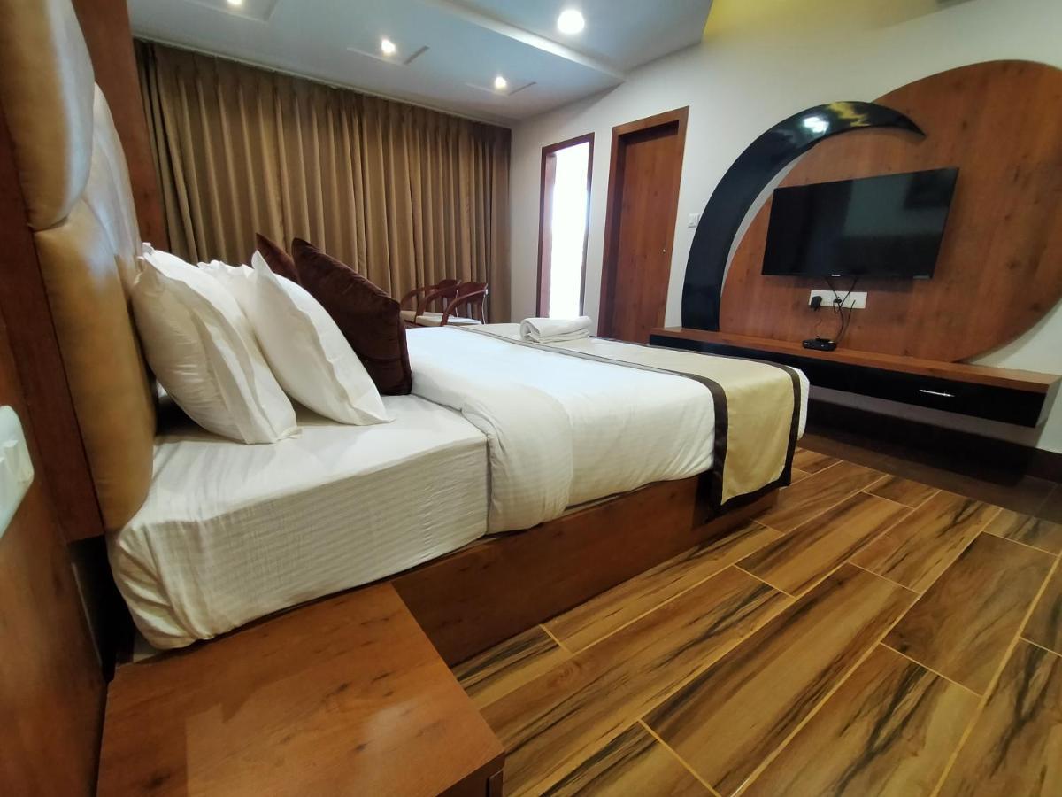 Hotel Royal City Shiliguri Exterior foto
