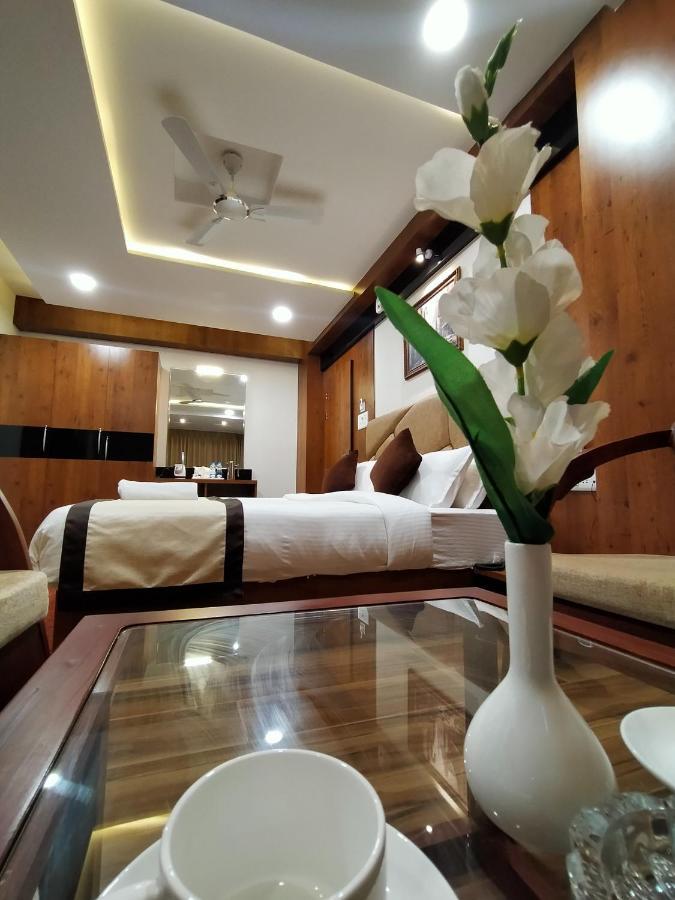 Hotel Royal City Shiliguri Exterior foto
