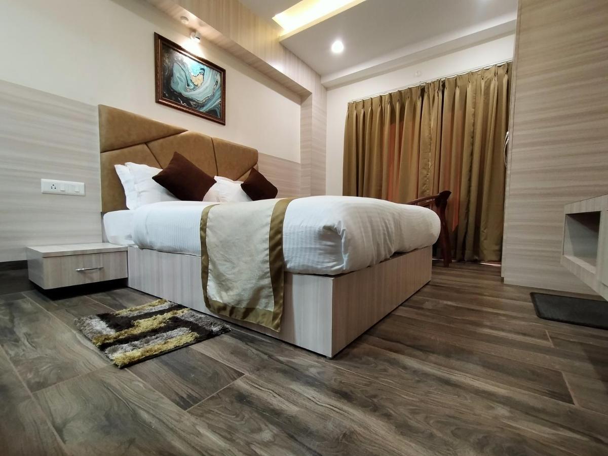 Hotel Royal City Shiliguri Exterior foto